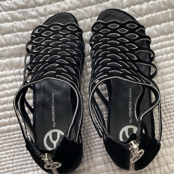 Browns black and silver sandals-9M - Picture 3 of 10